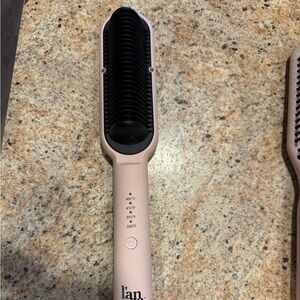 L’Ange 2-in-1 Straightening Comb and Ceramic Le’Vite Straightening Brush